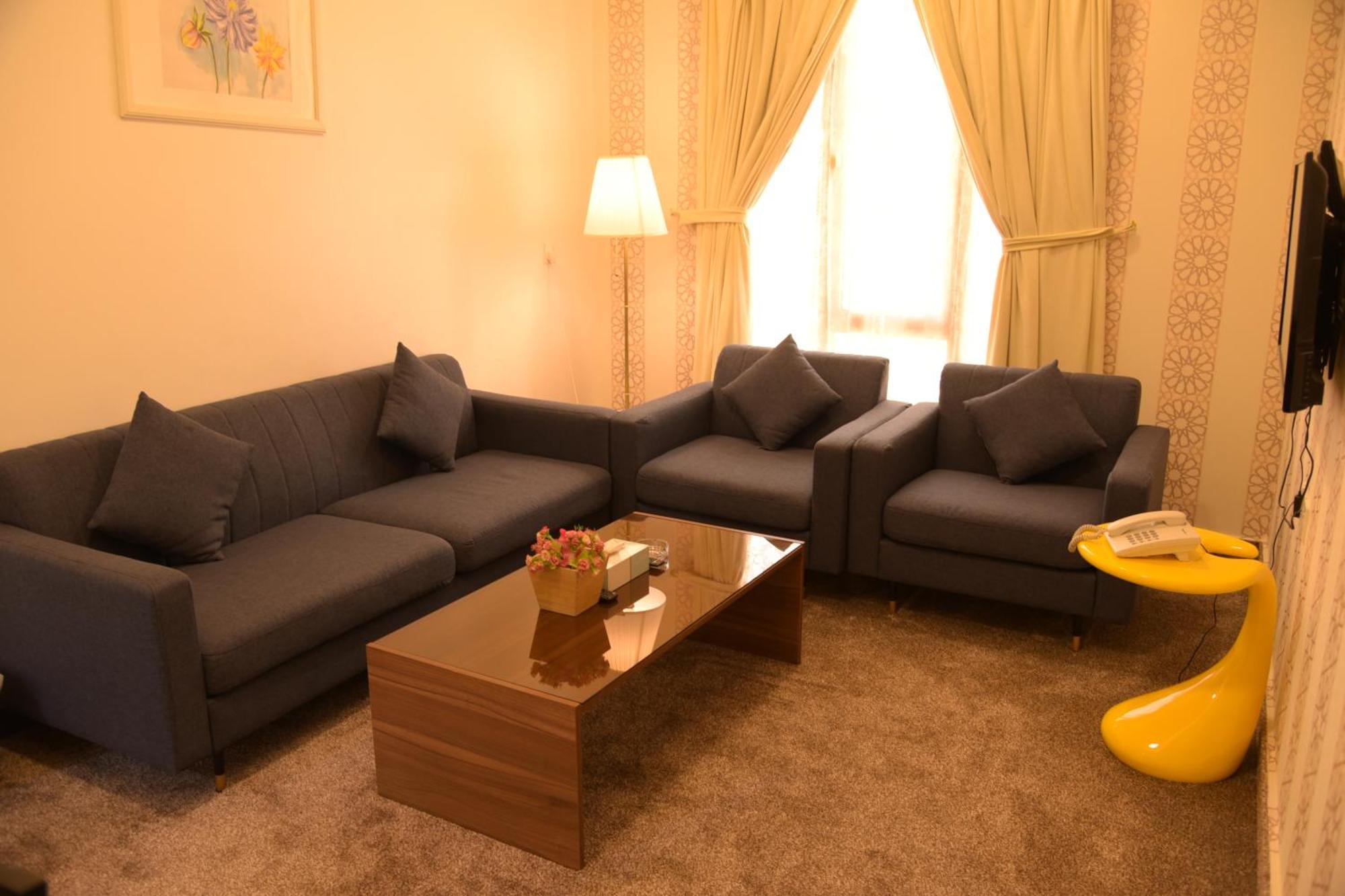 Dahlia Hotel Apartment Riggae Kuwait City Esterno foto