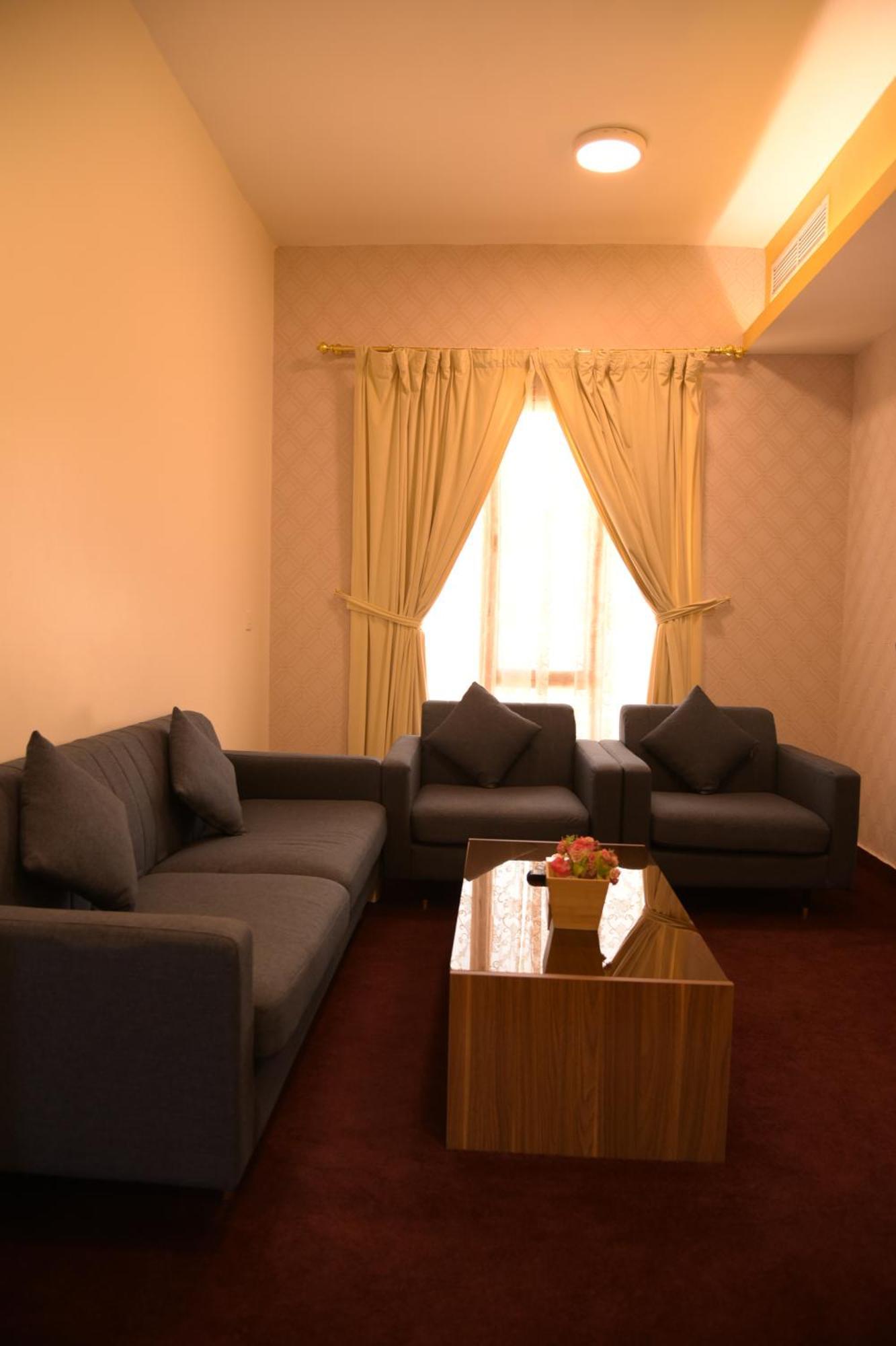 Dahlia Hotel Apartment Riggae Kuwait City Esterno foto