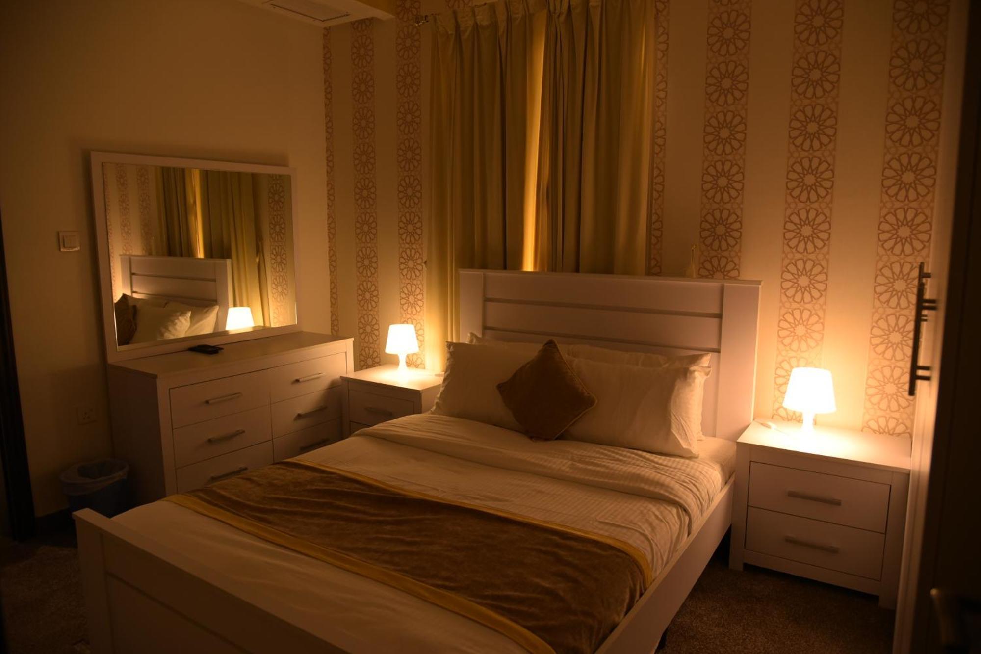 Dahlia Hotel Apartment Riggae Kuwait City Esterno foto